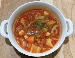 栄養満点☺野菜たっぷりトマトスープ