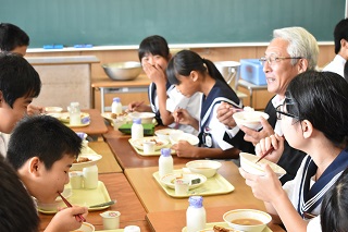 学校給食