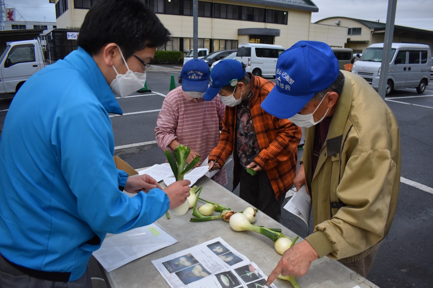 魅力ある店舗目指して出荷確認　産直目揃え会